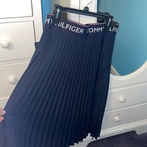 NWT Tommy Hilfiger Midi Skirt